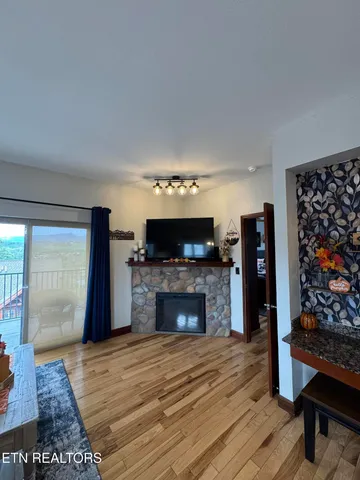 $449,900 | 410 Big Bear Way, Unit 2005, Pigeon Forge, TN 37863