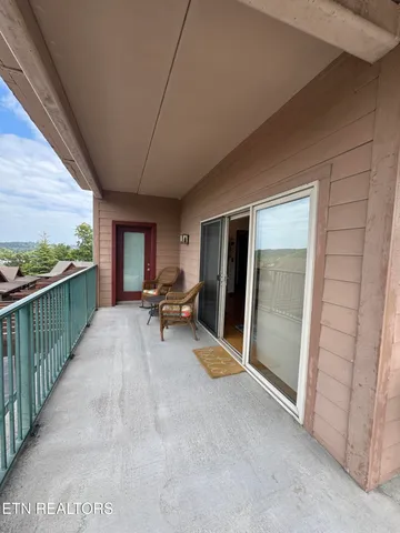 $449,900 | 410 Big Bear Way, Unit 2005, Pigeon Forge, TN 37863