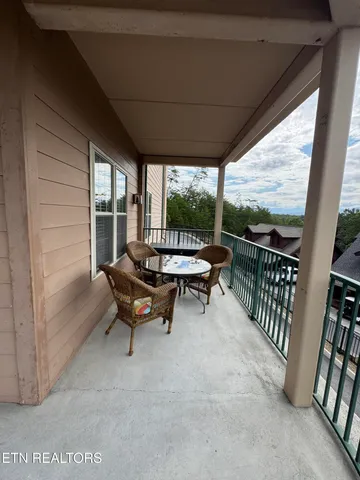 $449,900 | 410 Big Bear Way, Unit 2005, Pigeon Forge, TN 37863