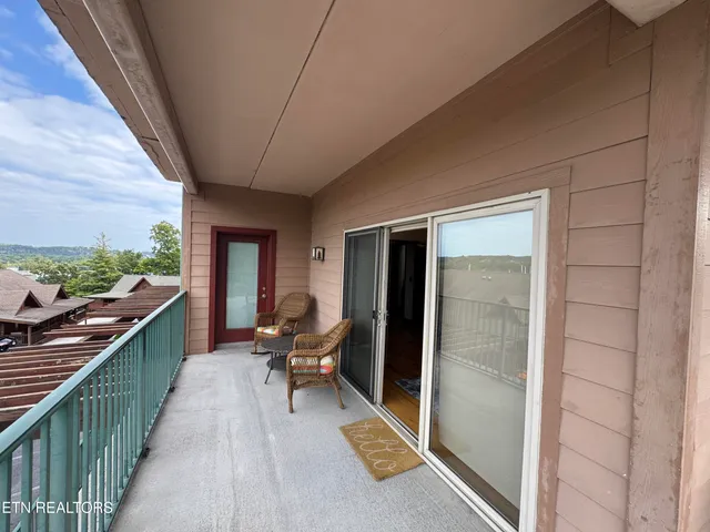 $449,900 | 410 Big Bear Way, Unit 2005, Pigeon Forge, TN 37863