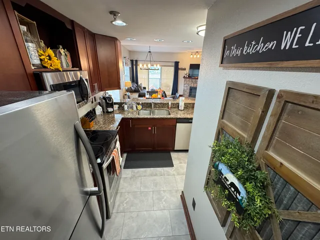 $449,900 | 410 Big Bear Way, Unit 2005, Pigeon Forge, TN 37863