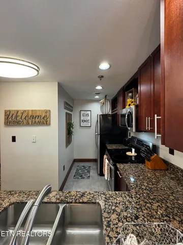 $449,900 | 410 Big Bear Way, Unit 2005, Pigeon Forge, TN 37863