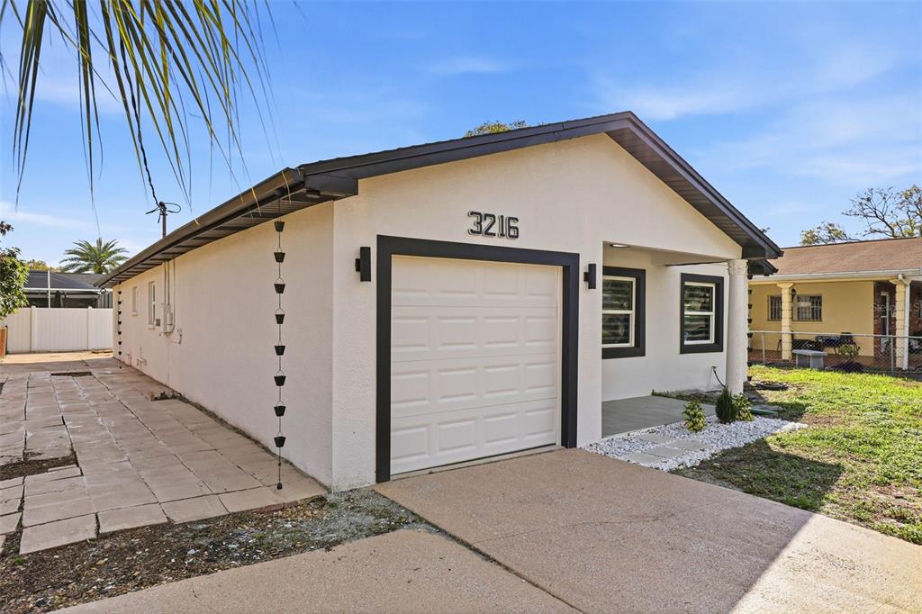 3216 West Beach Street Tampa, FL 33607 - Photo 7 of 63 a view of house with backyard