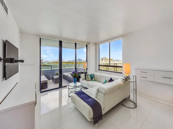 $6,500 | 1330 West Avenue, Unit 1701, Miami Beach, FL 33139