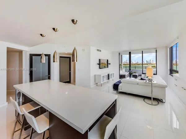 $6,500 | 1330 West Avenue, Unit 1701, Miami Beach, FL 33139