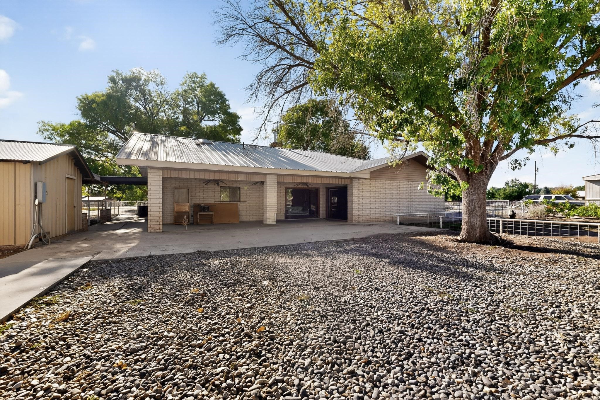 8 Palomas Road Los Lunas, NM 87031 - Photo 35 of 47