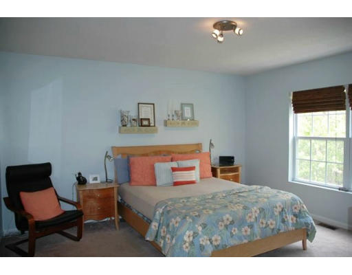 5 Howe Lane Foxboro, MA 02035 - Photo 11 of 17 Gallery Image 11