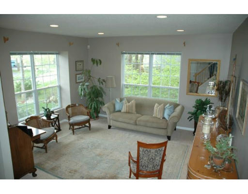 5 Howe Lane Foxboro, MA 02035 - Photo 2 of 17 Gallery Image 2