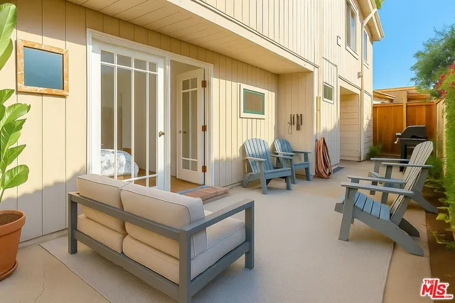 $2,375,000 | 643 Santa Clara Avenue, Venice, CA 90291