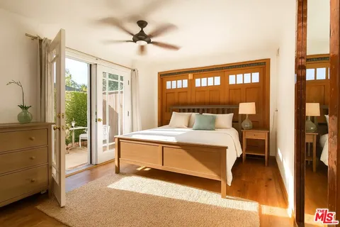 $2,275,000 | 643 Santa Clara Avenue, Venice, CA 90291