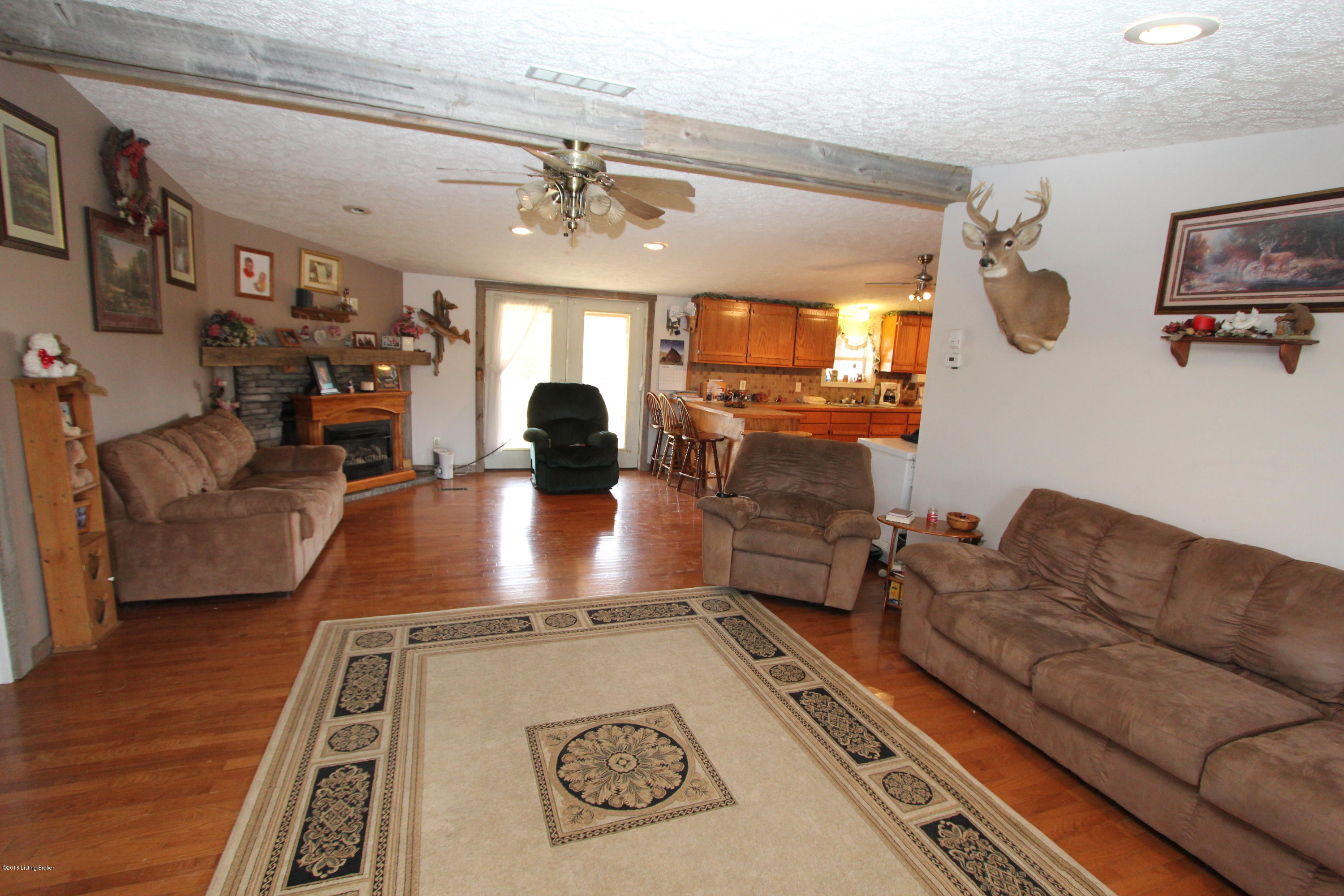 360 Goodlett Road Salvisa, KY 40372 - Photo 23 of 34 Great Room (5)