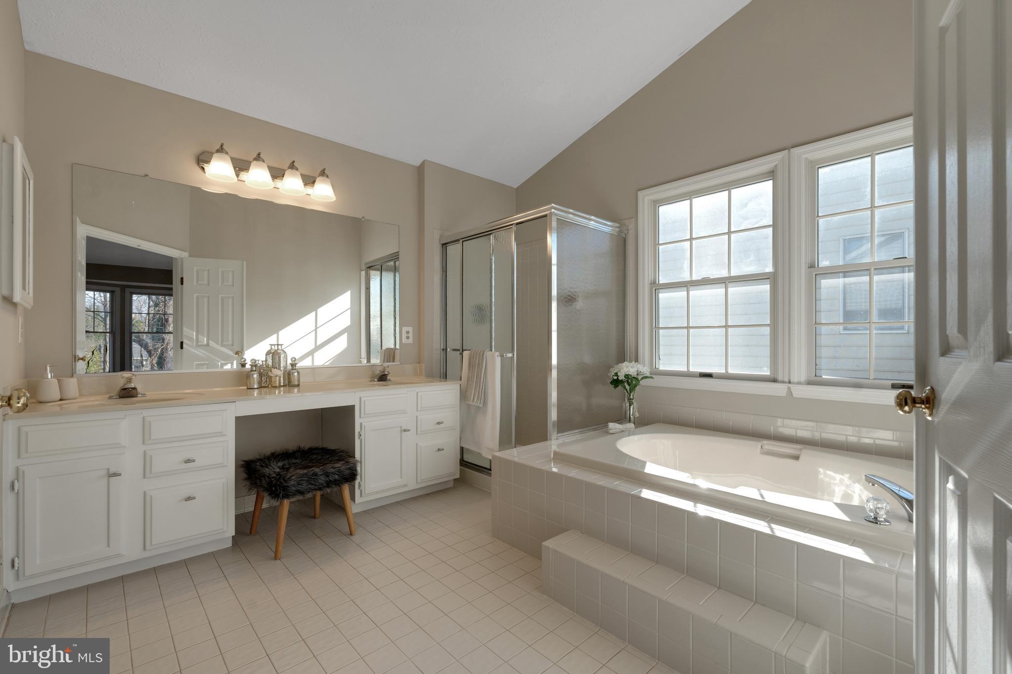 13472 Bregman Road Silver Spring, MD 20904 - Photo 20 of 32 Primary bath with soaking tub and shower