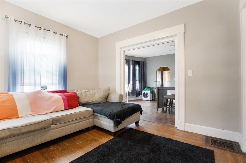153 Fort Pleasant Avenue Springfield, MA 01108 - Photo 16 of 37 Gallery Image 16