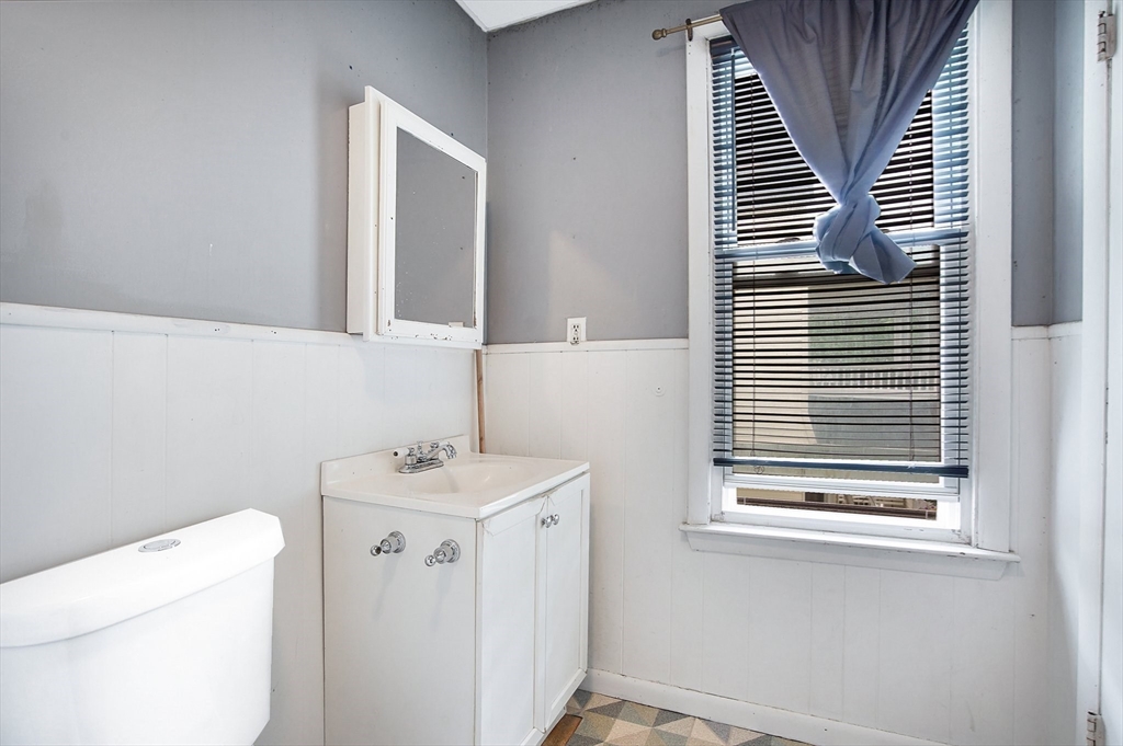 153 Fort Pleasant Avenue Springfield, MA 01108 - Photo 26 of 37 Gallery Image 26