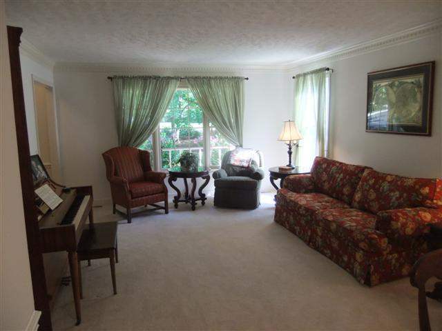 204 West Hackney Road Greer, SC 29650 - Photo 4 of 24 Gallery Image 4