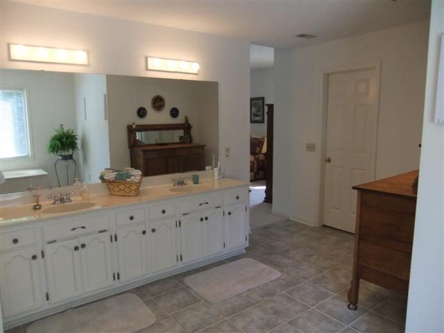 204 West Hackney Road Greer, SC 29650 - Photo 9 of 24 Gallery Image 9