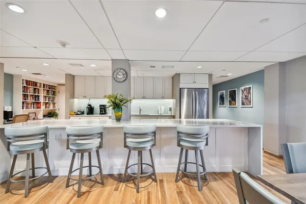 $4,000 | 101 Benjamin Franklin Drive, Unit 61, Sarasota, FL 34236