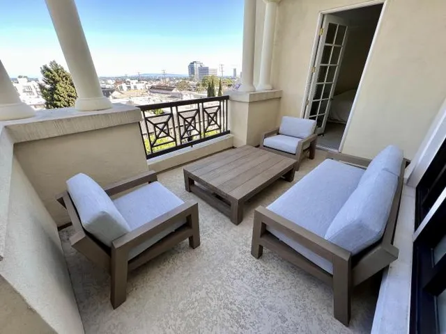 $2,486,900 | 11847 Gorham Avenue, Unit 403, Los Angeles, CA 90012