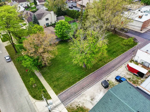 $267,000 | 260 North Linden Avenue, Westmont, IL 60559