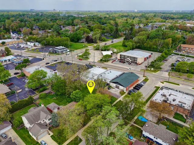 $267,000 | 260 North Linden Avenue, Westmont, IL 60559