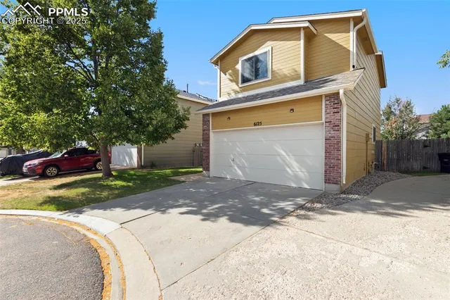 $395,000 | 6125 Lowlander Court, Colorado Springs, CO 80922