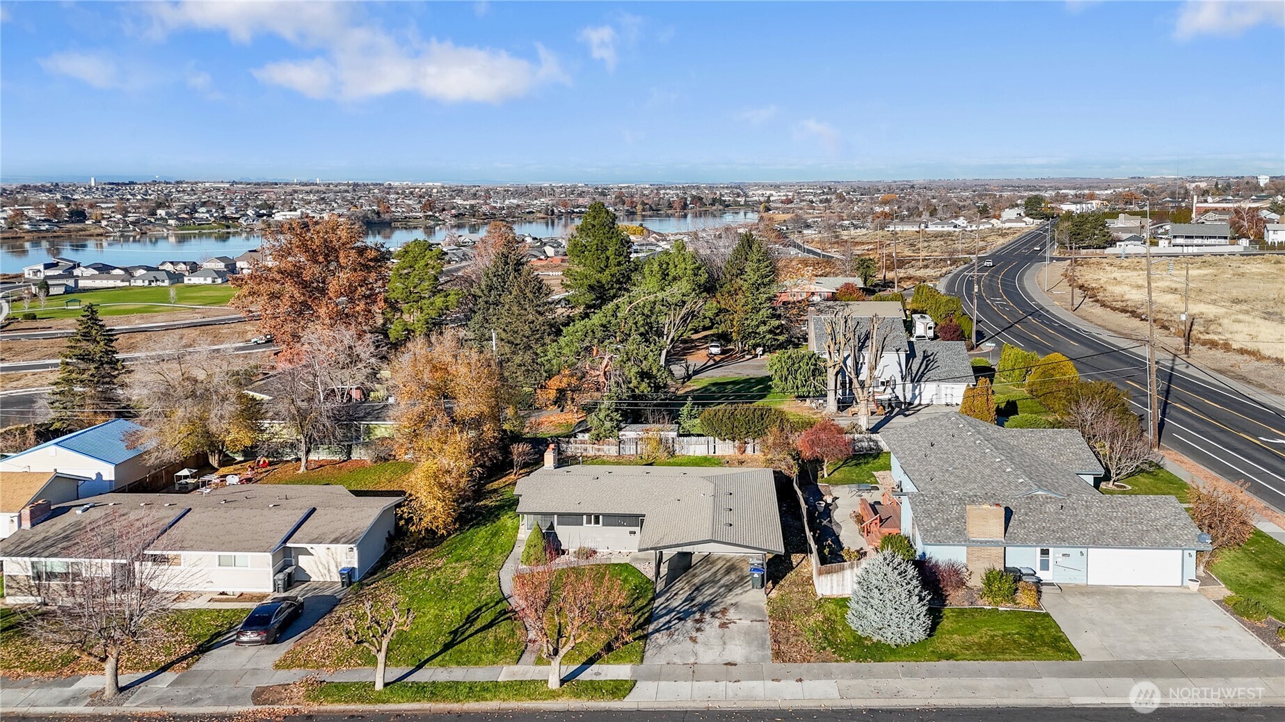 110 Linden Avenue Moses Lake, WA 98837 - Photo 1 of 40 an aerial view of a city