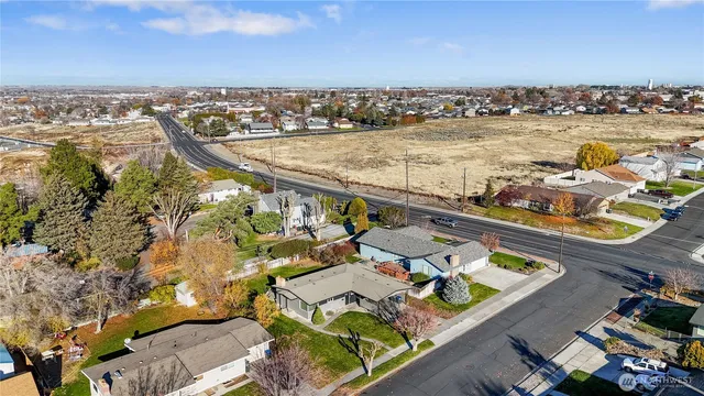 $329,500 | 110 Linden Avenue, Moses Lake, WA 98837