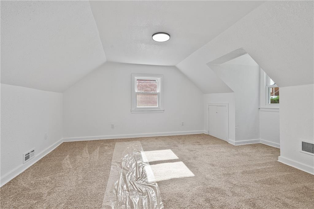 2843 McKelvey Road Pittsburgh, PA 15221 - Photo 13 of 24