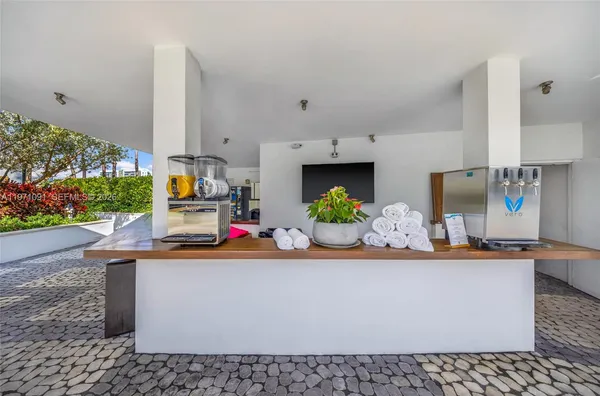 $7,000 | 2020 North Bayshore Drive, Unit 3509, Miami, FL 33137