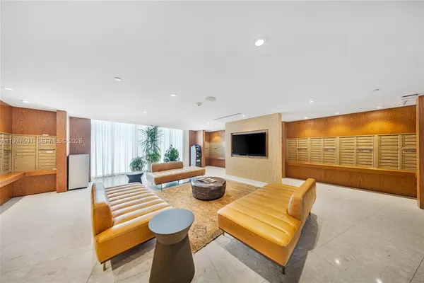 $7,000 | 2020 North Bayshore Drive, Unit 3509, Miami, FL 33137