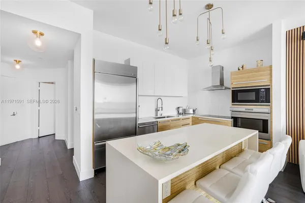 $7,000 | 2020 North Bayshore Drive, Unit 3509, Miami, FL 33137