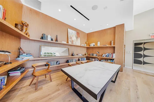 $7,000 | 2020 North Bayshore Drive, Unit 3509, Miami, FL 33137