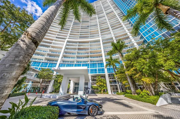 $7,000 | 2020 North Bayshore Drive, Unit 3509, Miami, FL 33137