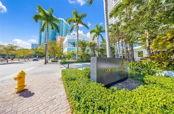 $7,000 | 2020 North Bayshore Drive, Unit 3509, Miami, FL 33137