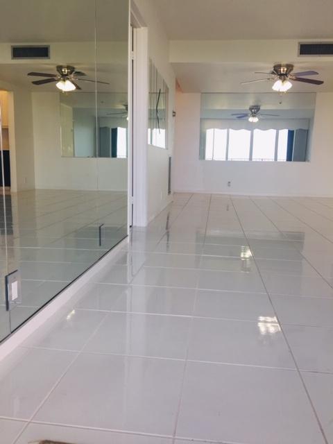 336 Golfview Road, Unit 812 North Palm Beach, FL 33408 - Photo 6 of 17 IMG_2943