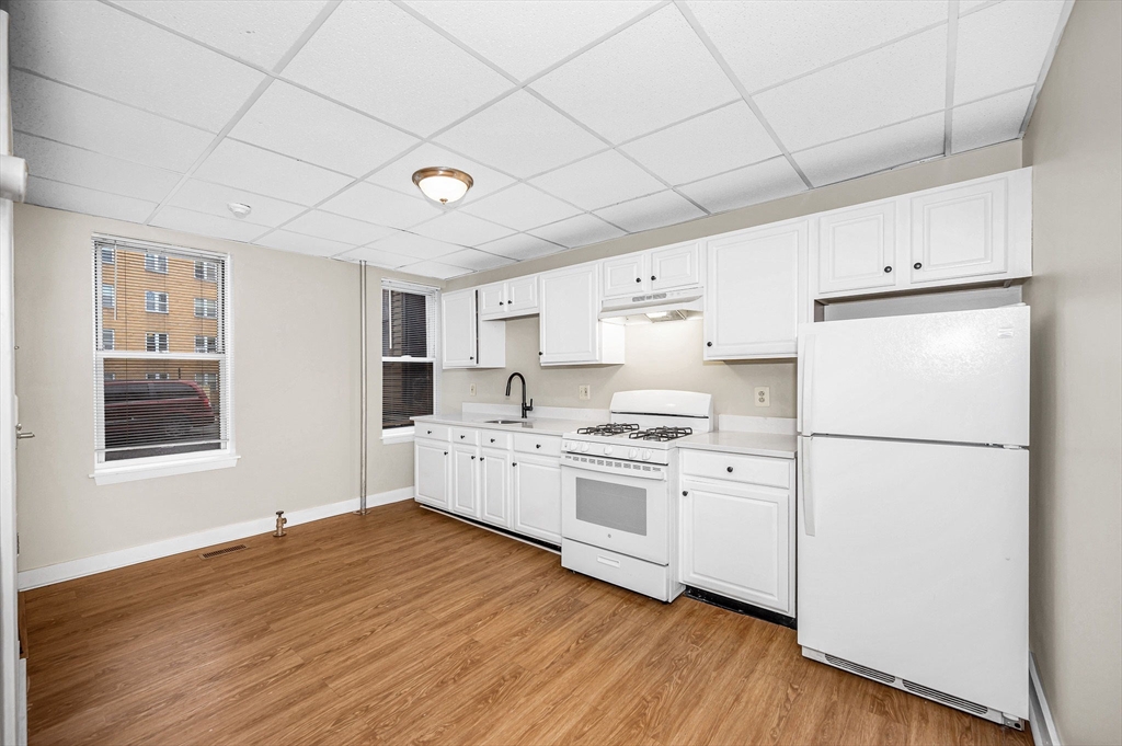 90 Appleton Street, Unit 2 Lowell, MA 01852 - Photo 5 of 10