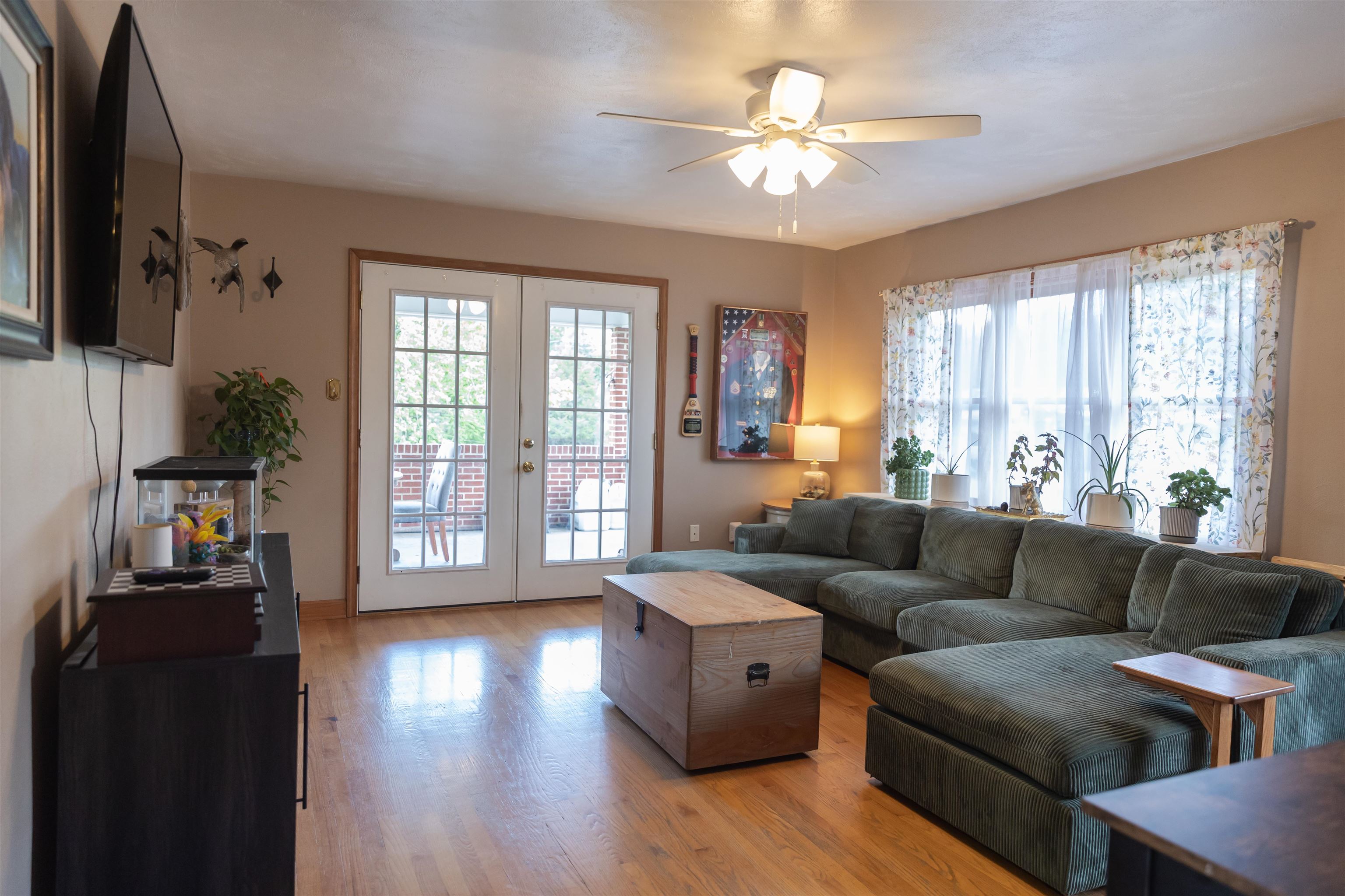 896 Collierstown Road Lexington, VA 24450 - Photo 15 of 56 Living Area