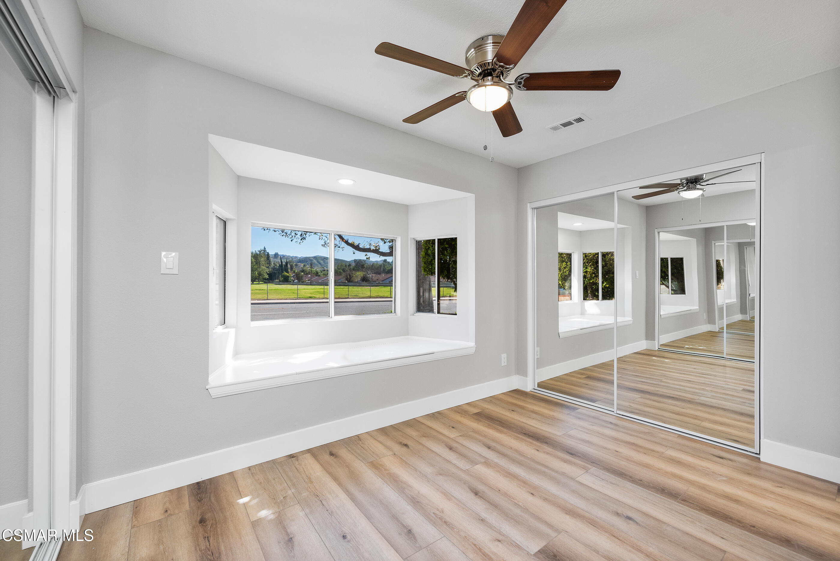 2111 Fitzgerald Road Simi Valley, CA 93065 - Photo 22 of 42 2111 Fitzgerald Rd Simi Valley-22