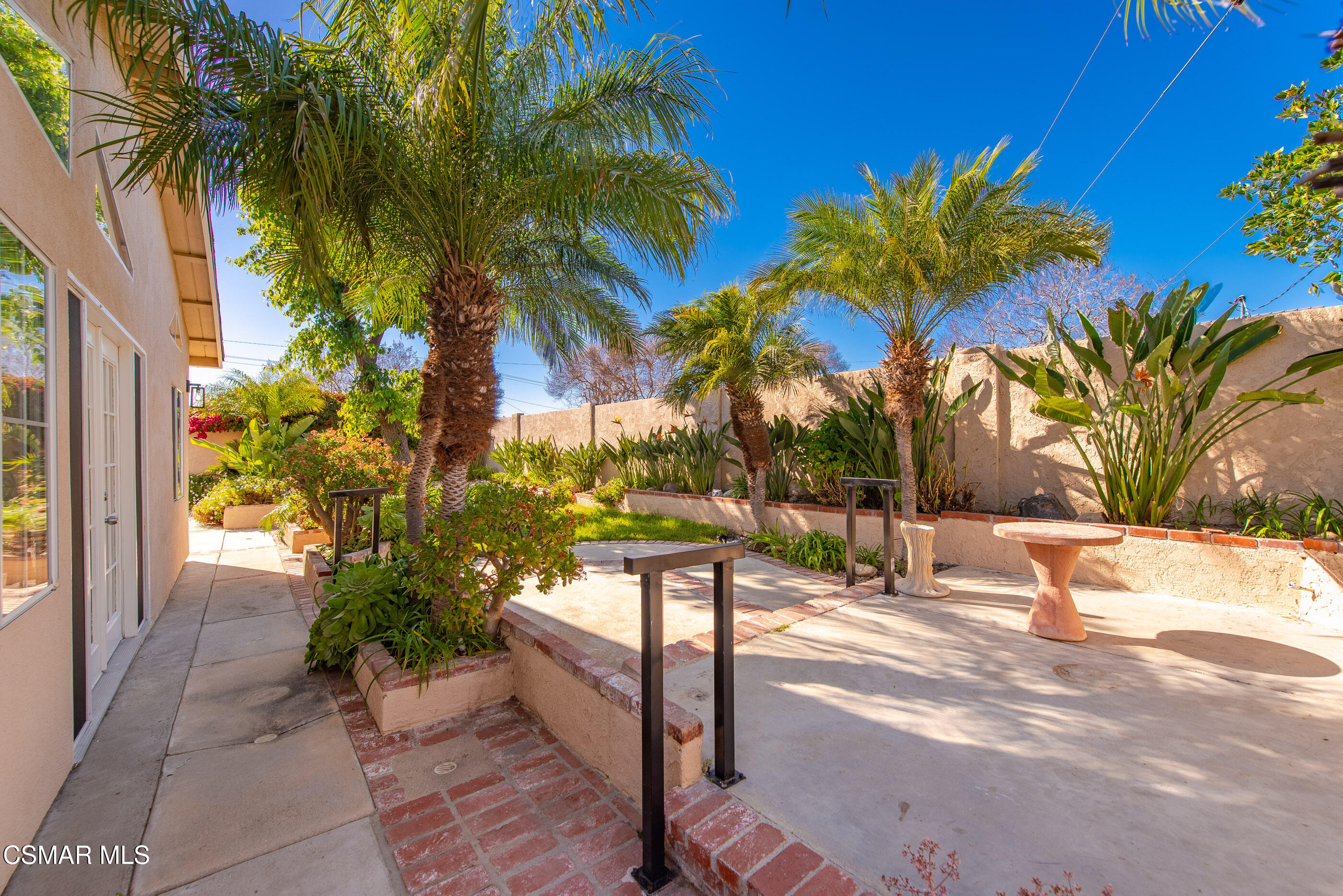 2111 Fitzgerald Road Simi Valley, CA 93065 - Photo 32 of 42 2111 Fitzgerald Rd Simi Valley-32