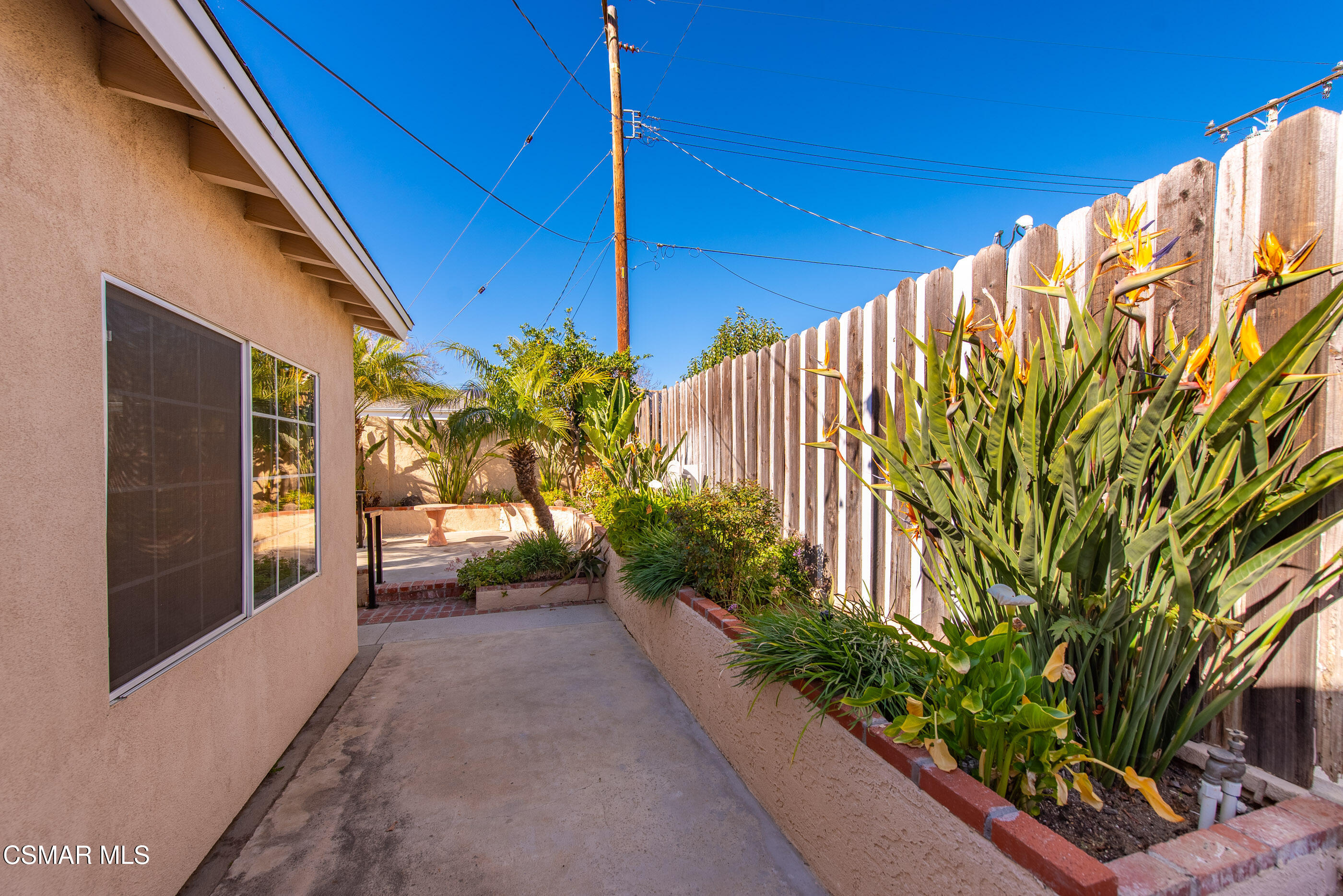 2111 Fitzgerald Road Simi Valley, CA 93065 - Photo 38 of 42 2111 Fitzgerald Rd Simi Valley-31