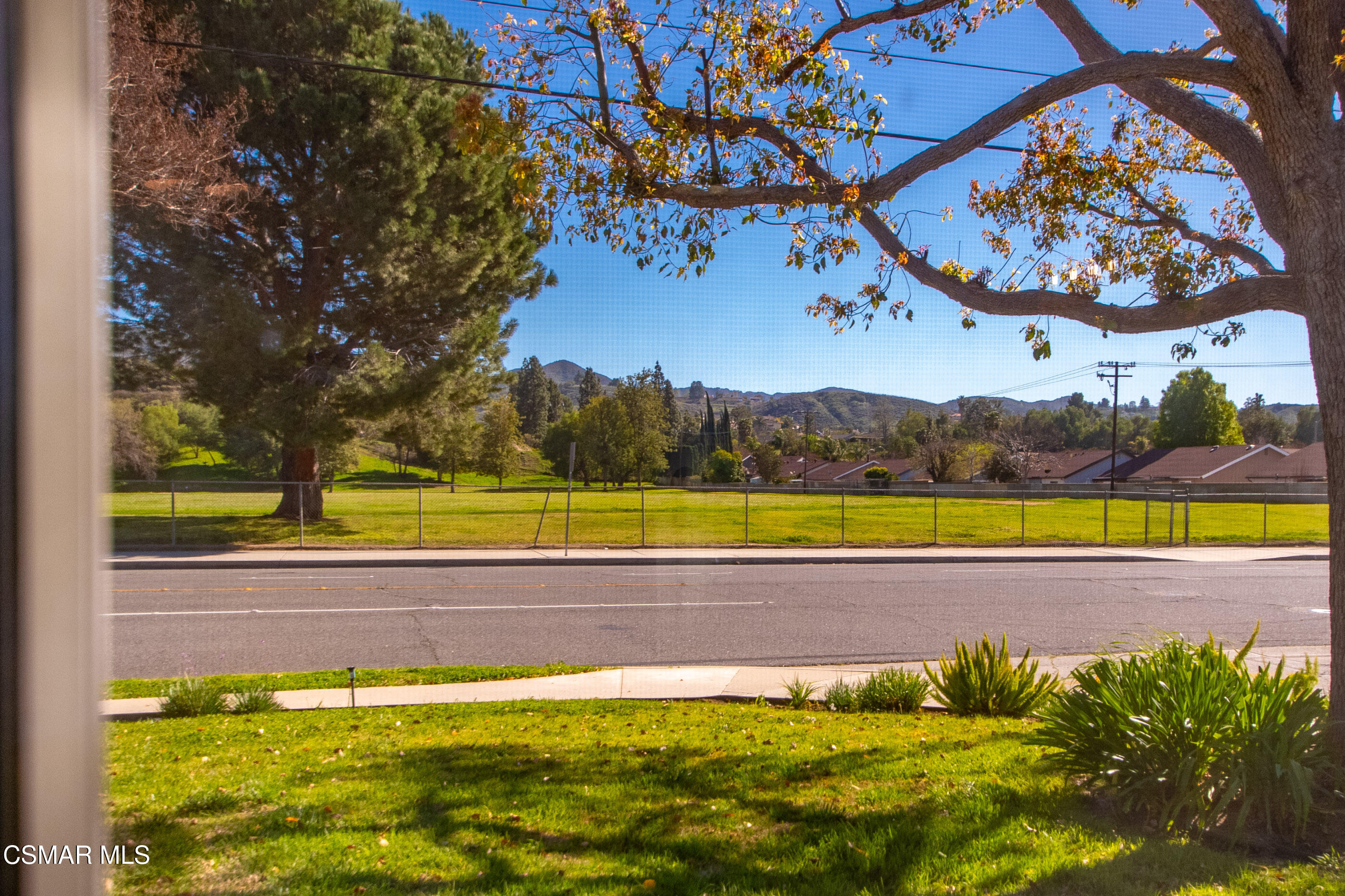 2111 Fitzgerald Road Simi Valley, CA 93065 - Photo 42 of 42 2111 Fitzgerald Rd Simi Valley-24