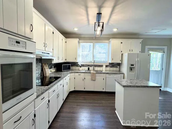 $245,000 | 741 West Brooklyn Avenue, Lancaster, SC 29720