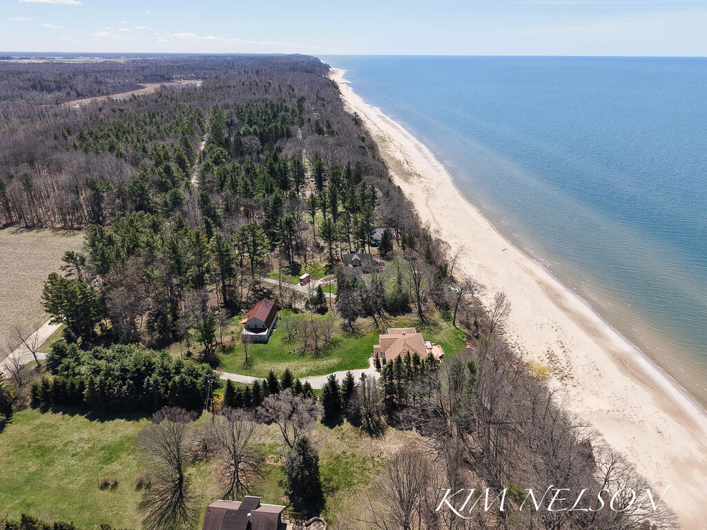 8937 Indian Hills Road Montague, MI 49437 - Photo 4 of 110 8937S.IndianHillsExterior-25LoRes