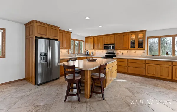 $2,999,000 | 8937 Indian Hills Road, Montague, MI 49437