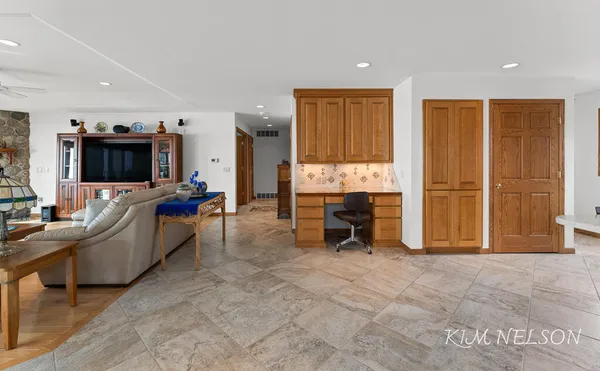 $2,999,000 | 8937 Indian Hills Road, Montague, MI 49437