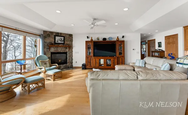 $2,999,000 | 8937 Indian Hills Road, Montague, MI 49437
