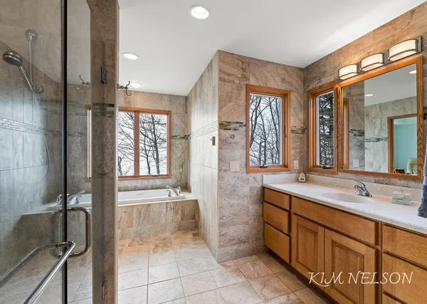 $2,999,000 | 8937 Indian Hills Road, Montague, MI 49437