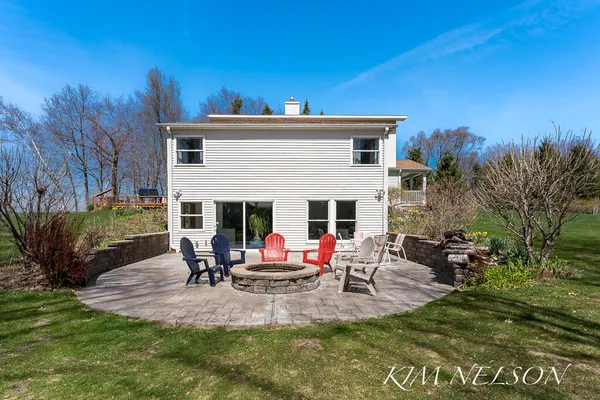 $2,999,000 | 8937 Indian Hills Road, Montague, MI 49437