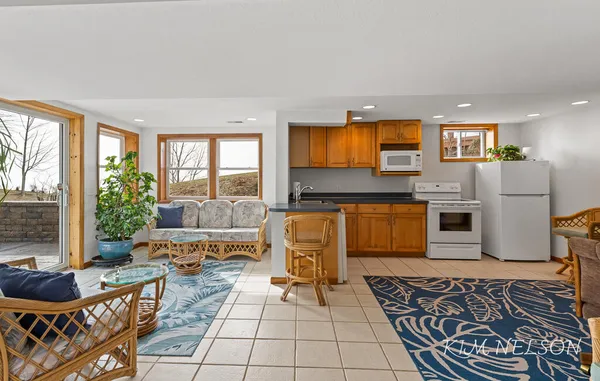 $2,999,000 | 8937 Indian Hills Road, Montague, MI 49437