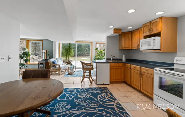 $2,999,000 | 8937 Indian Hills Road, Montague, MI 49437
